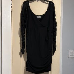 Hollister Classic Black Top